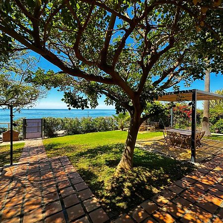 Villa Alboran Beachfront 9Pax Torre de Benagalbon Luaran gambar
