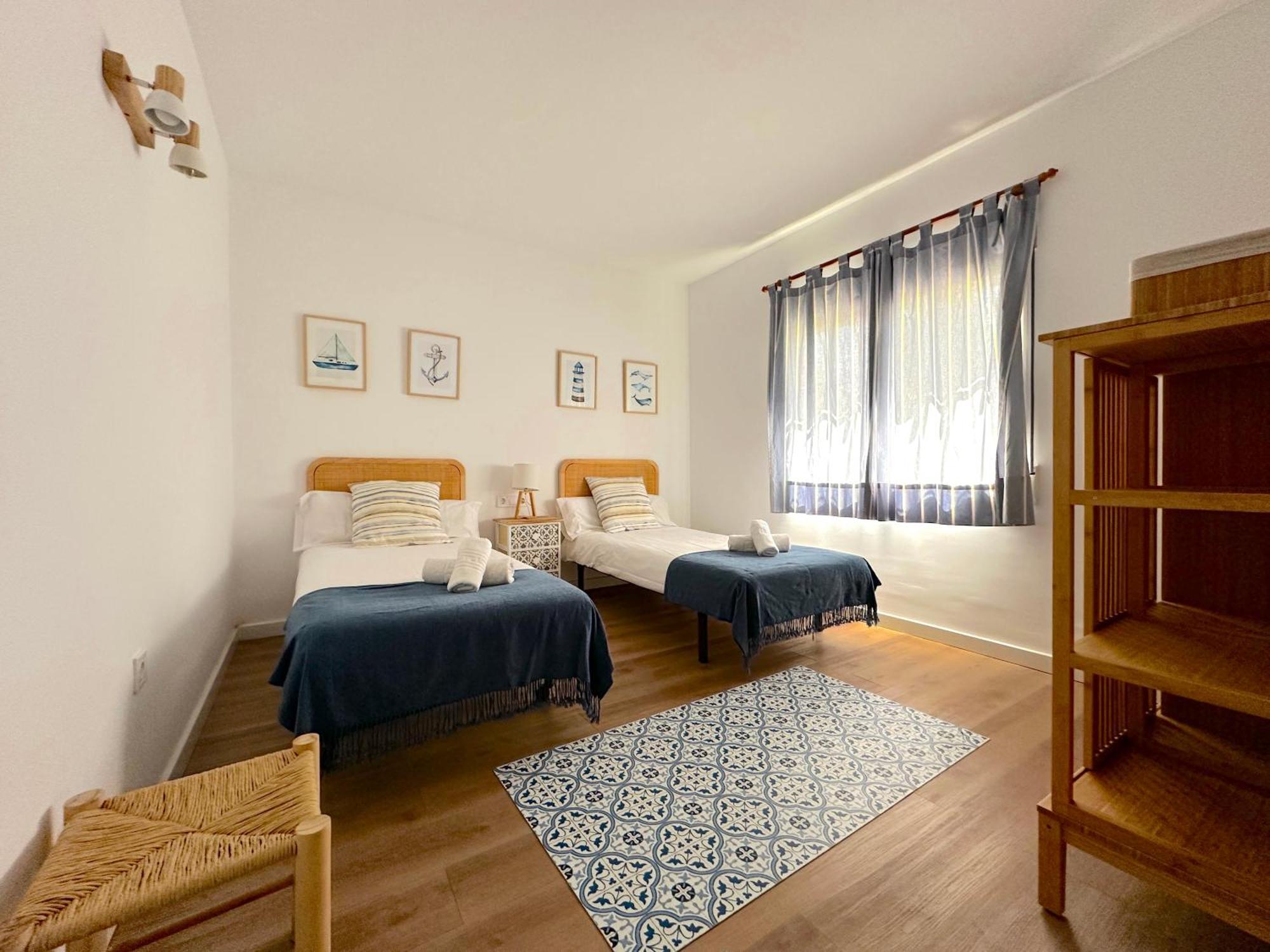 Villa Alboran Beachfront 9Pax Torre de Benagalbon Luaran gambar
