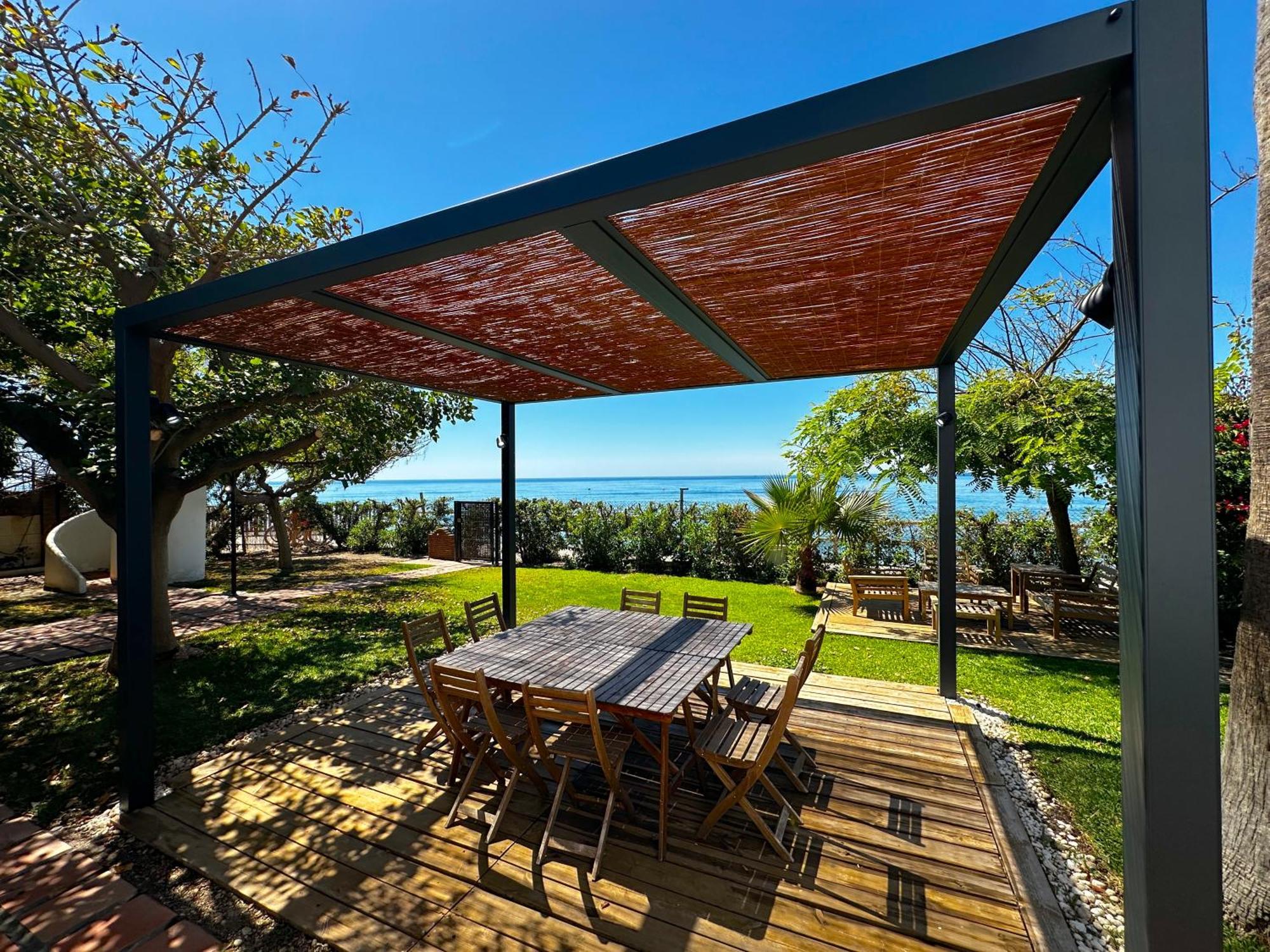 Villa Alboran Beachfront 9Pax Torre de Benagalbon Luaran gambar